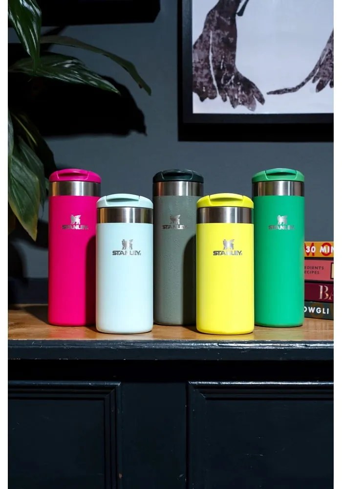 Zöld rozsdamentes acél termobögre 470 ml AeroLight™ Transit Hammer Tone Green – Stanley