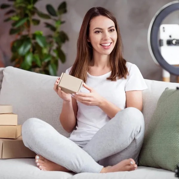 LED Dimmelhető lámpa állvánnyal és tartóval a vlogozáshoz LED/15W/5V 2700-6500K