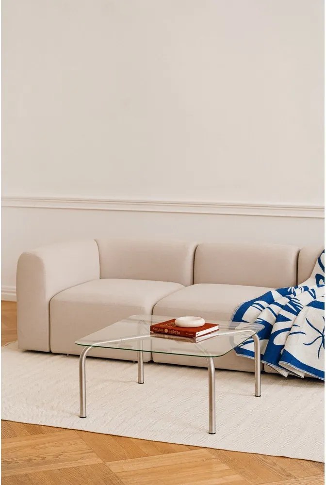 Ezüstszínű dohányzóasztal üveg asztallappal 60x80 cm Uku – noo.ma