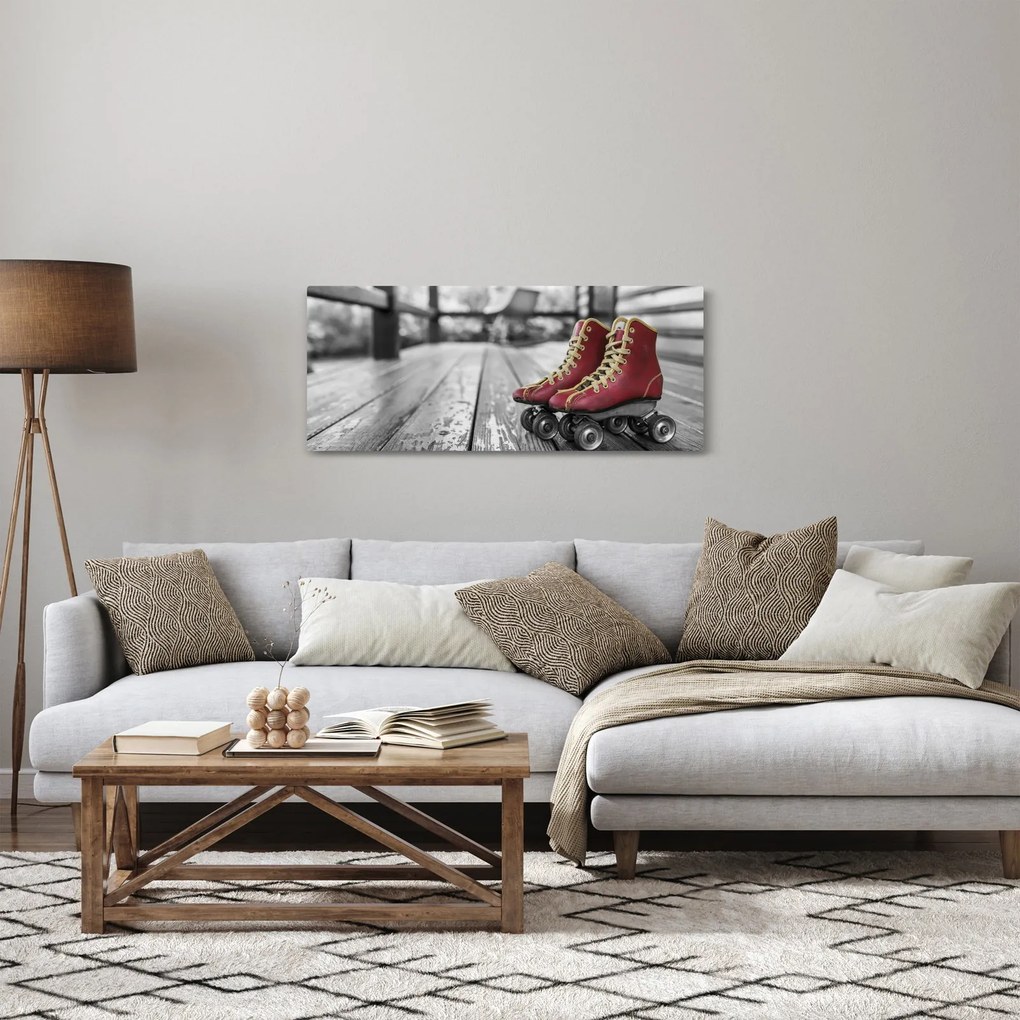 Egy piros régi görgős cipő képe (120x50 cm)