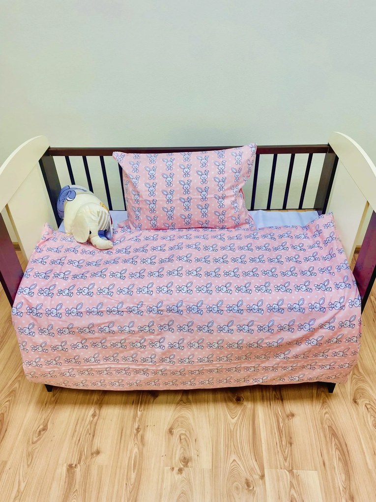Pamut gyereklepedő Nyuszi rózsaszín TiaHome - 1x Párna 90x70cm, 1x Paplan 140x200cm