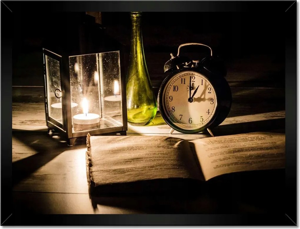 Poszterek keretben 40x30 Olvasás gyertya mellett