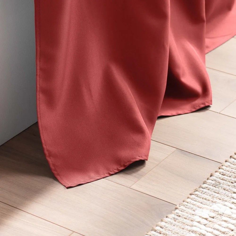 Piros függöny 140x180 cm Essentiel – douceur d'intérieur