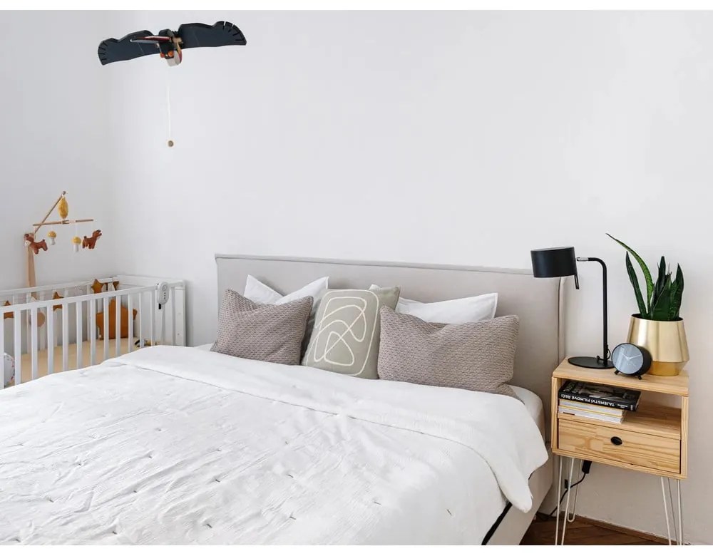 Világosszürke kárpitozott franciaágy ágyráccsal 160x200 cm Sary – Bobochic Paris