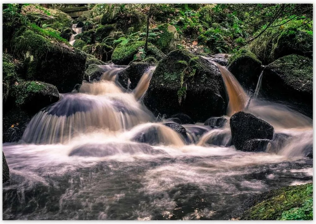 Poszterek 100x70 Hegyi folyó