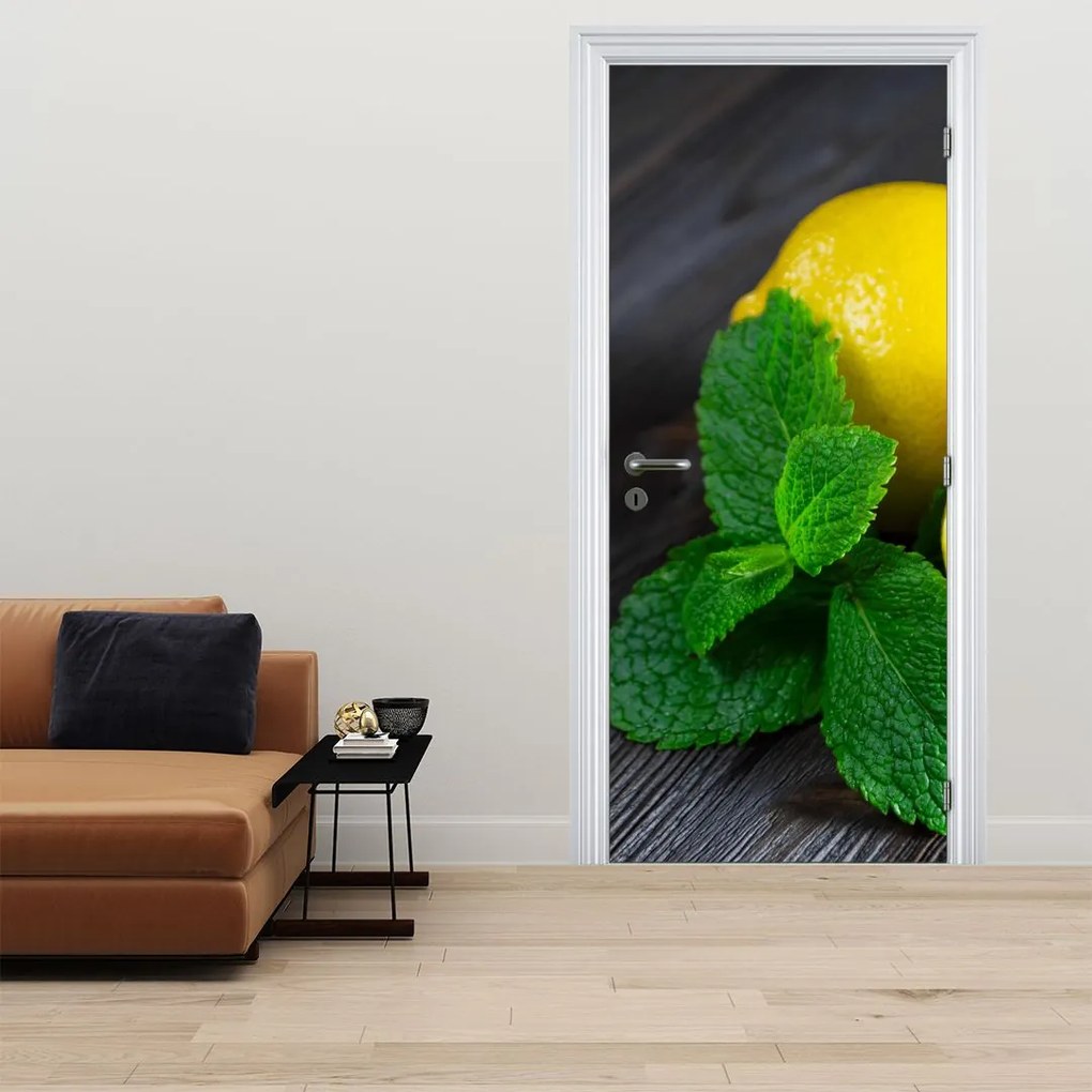 Fotótapéta ajtóra - Citrom és menta az asztalon (95x205cm)