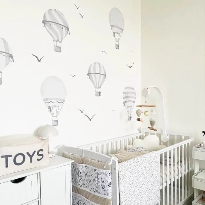 INSPIO Szürke hőlégballon falmatricák gyerekszobába