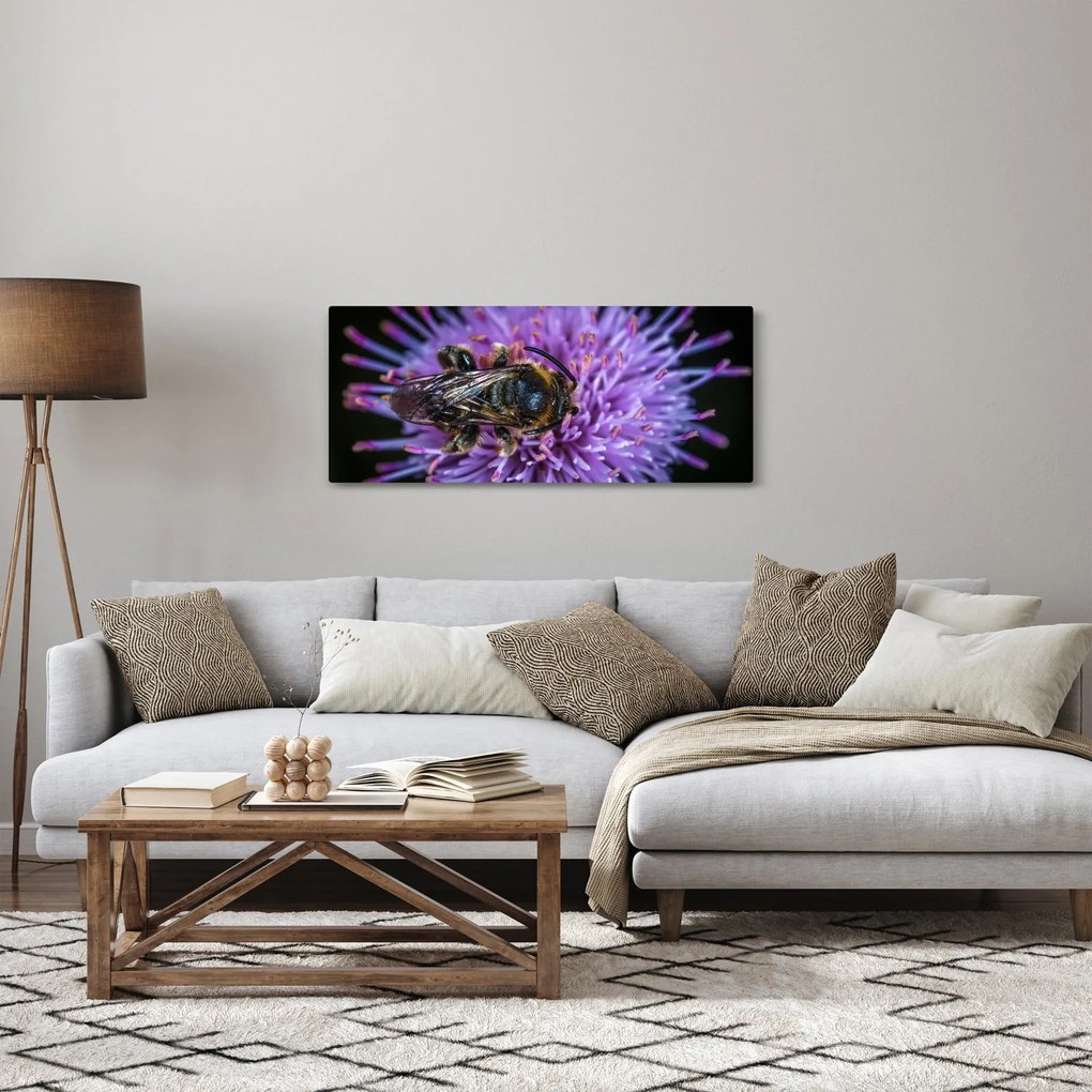 Méh a virágon képe (120x50 cm)