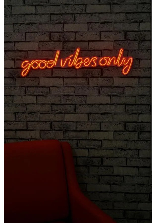 Műanyag LED-es fali dekoráció, Good Vibes Only - Red