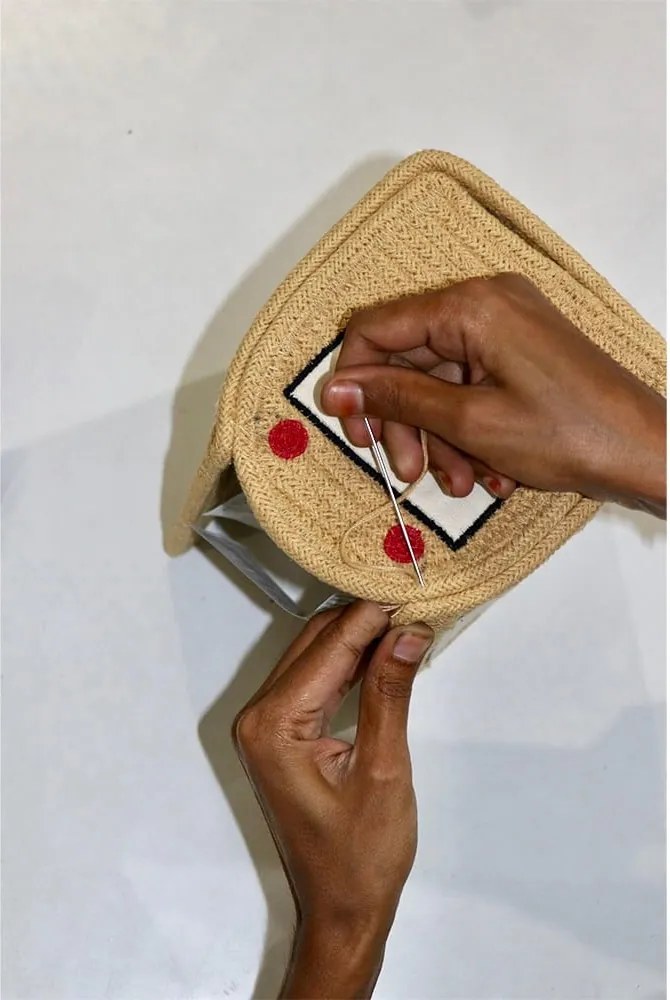 Okkersárga textil játéktároló kosár 22x19x15 cm School Bus – Lorena Canals