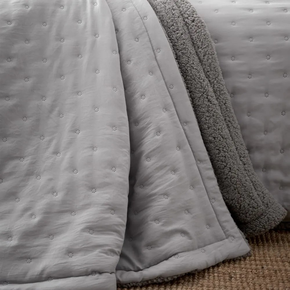 Szürke sherpa steppelt ágytakaró 220x230 cm Cosy Nori – Catherine Lansfield