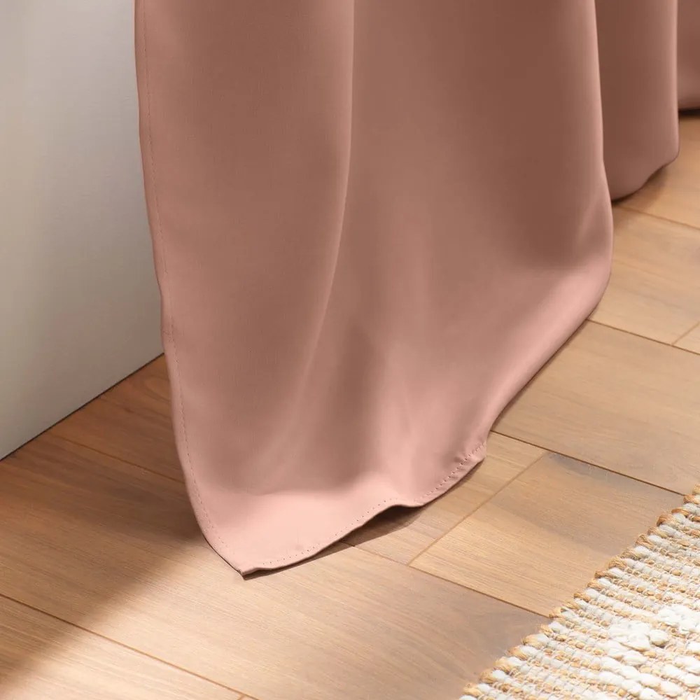 Rózsaszín sötétítő függöny 135x180 cm Occult – douceur d'intérieur