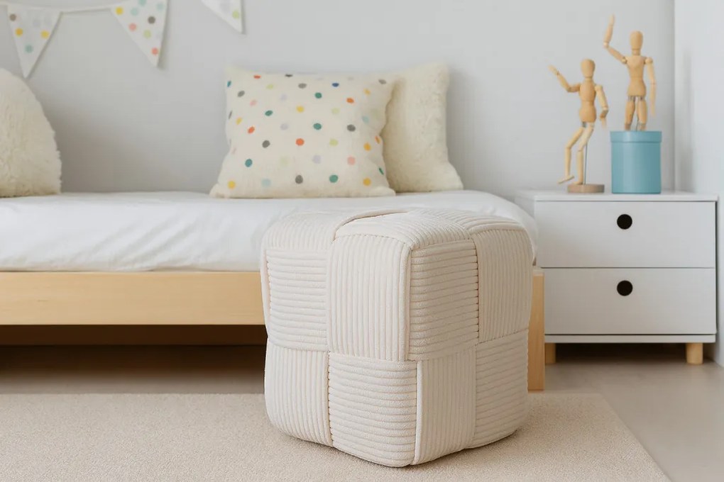 Fonott kocka puff 40 x 40 x 40 cm