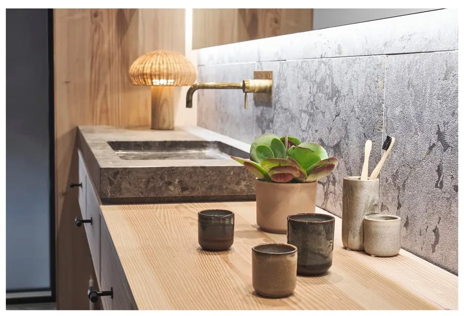 Illatos gyertya, égési idő 30 ó Iris Spicy Sandalwood – Villa Collection