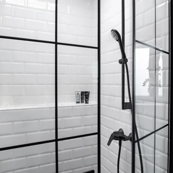 WENKO 24924100 - Zuhanyfej WATERSAVING SYSTEM 11x11 cm fekete