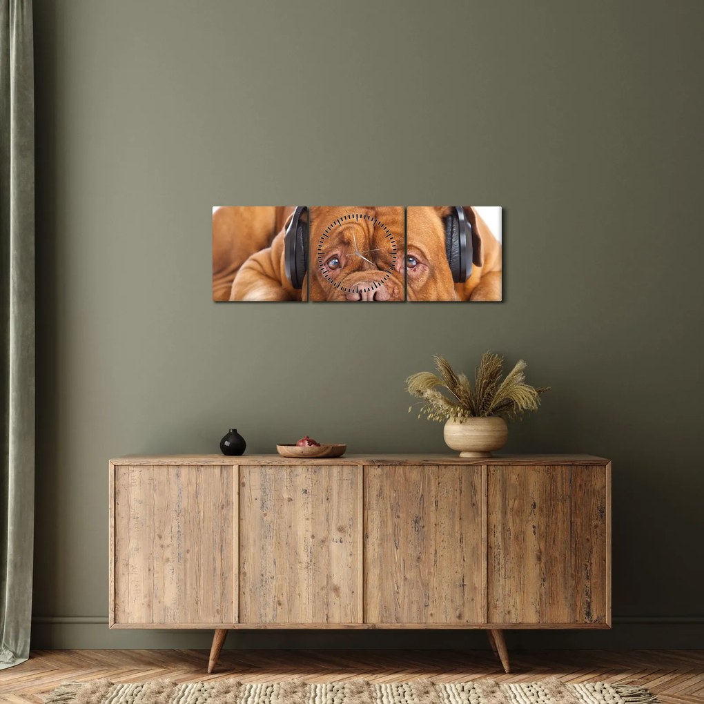 Kép egy kutya fejhallgatóval (órával) (90x30 cm)