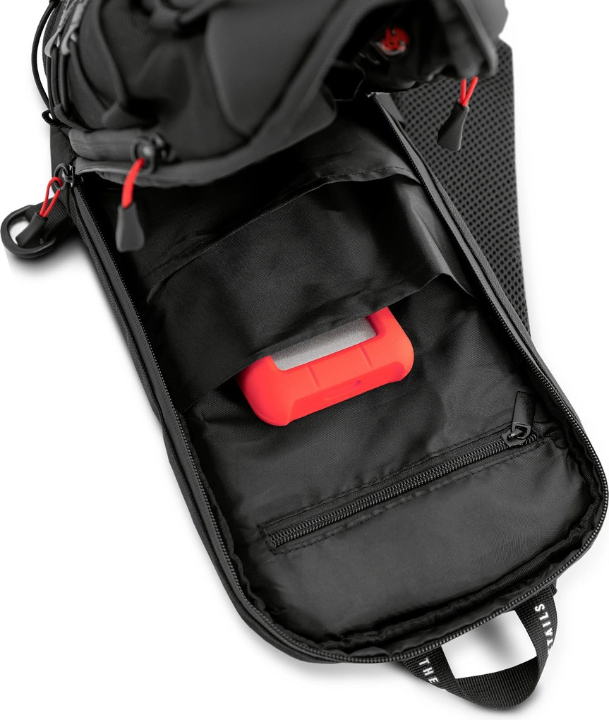Fekete, mintás sling bag hátizsák