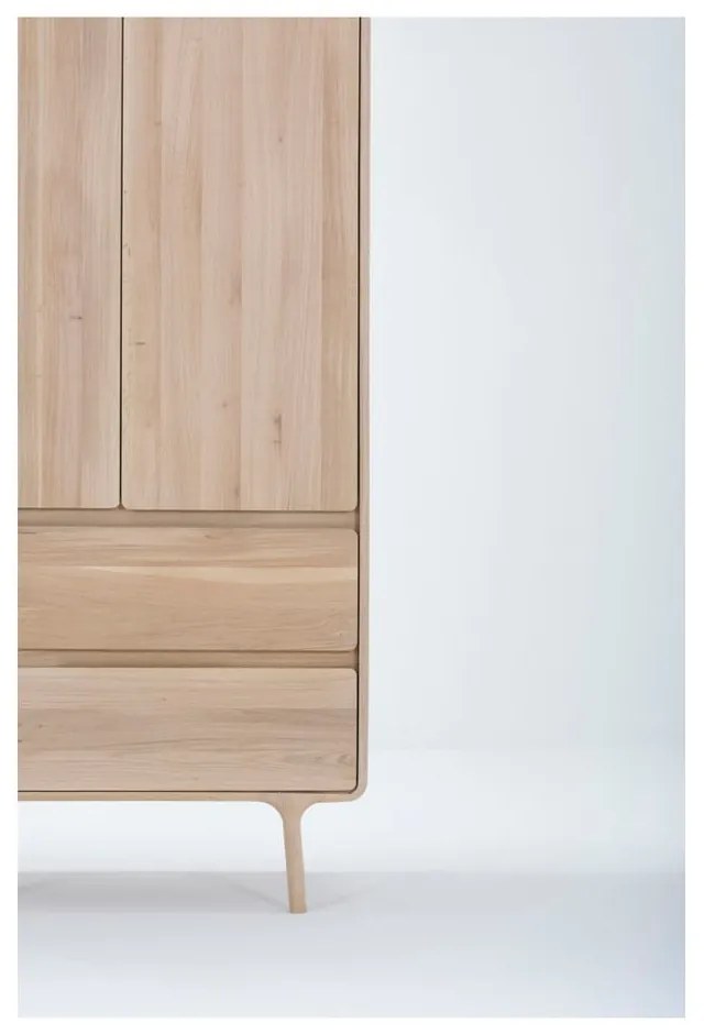 Fawn tömör tölgyfa ruhásszekrény 2 fiókkal - Gazzda