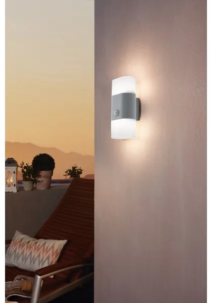 Eglo 97313 - LED kültéri fali lámpa érzékleős FAVRIA 1 2xLED/5,5W/230V