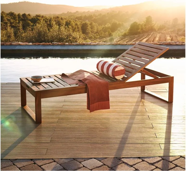 Natúr színű tömörfa kerti napozóágy Sulamita – Kave Home