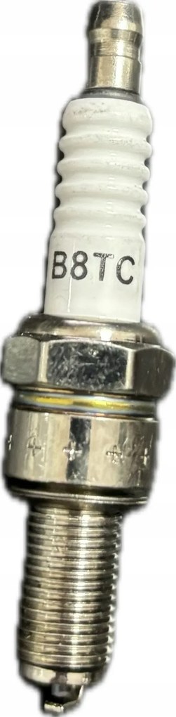 Gyertya B8TC D8TC DR8EA D8EA D8RC D7EA DR8EGP DPR8EA-P DPR8EIX-9 DR7EA A8YC