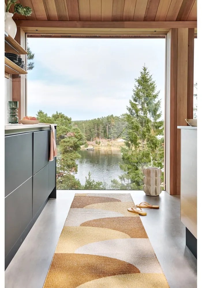 Okkersárga kültéri-beltéri futószőnyeg 70x180 cm Hill Ochre Pale Yellow – Pappelina