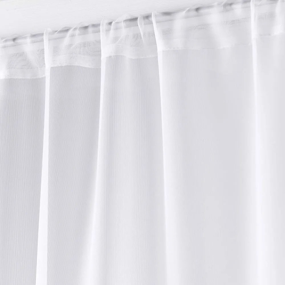 Fehér mikroszatén fényáteresztő függöny szett 2 db-os 70x200 cm Voiline – douceur d'intérieur