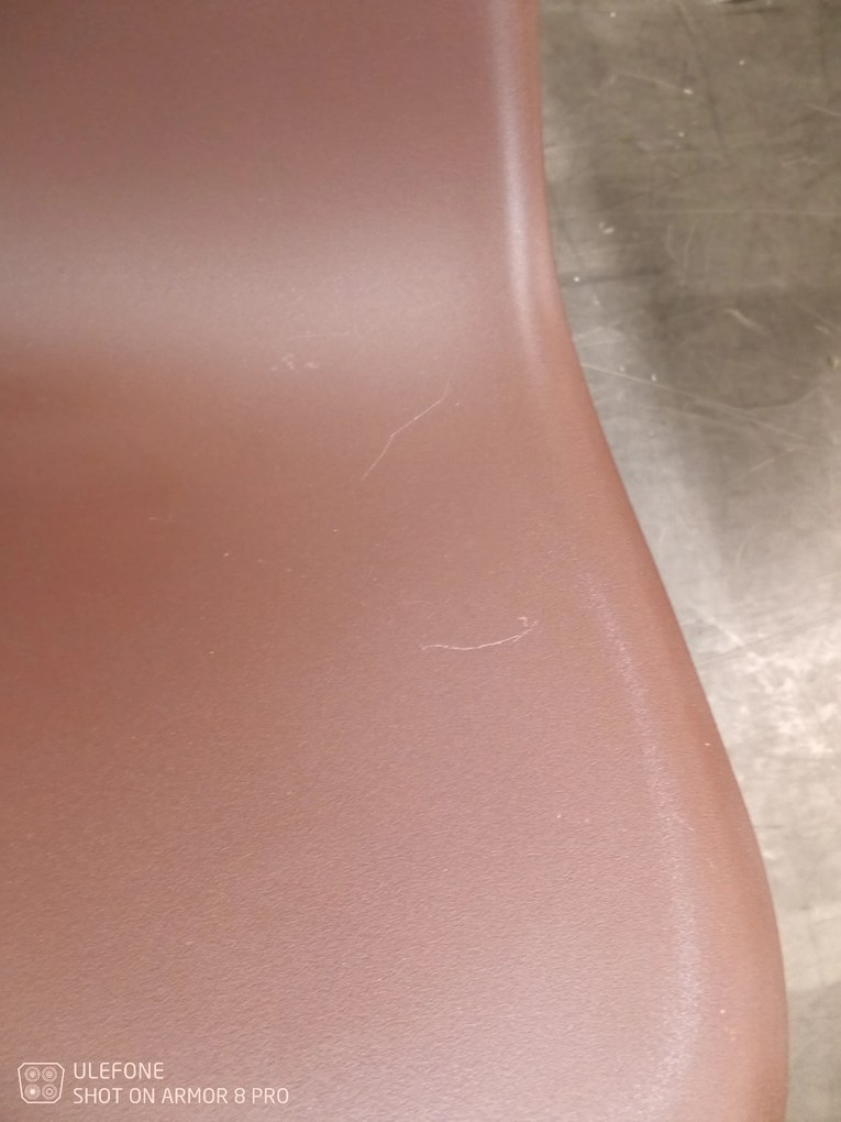 AKCIÓ Barna szék OSAKA II. osztály