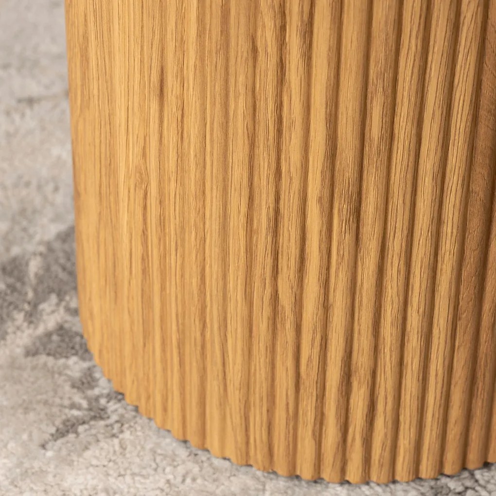 Dohányzóasztal Tölgy Színben. MAYLIN