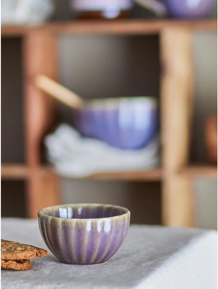 Sötétlila kőedény tálka 165 ml Latina – Bloomingville