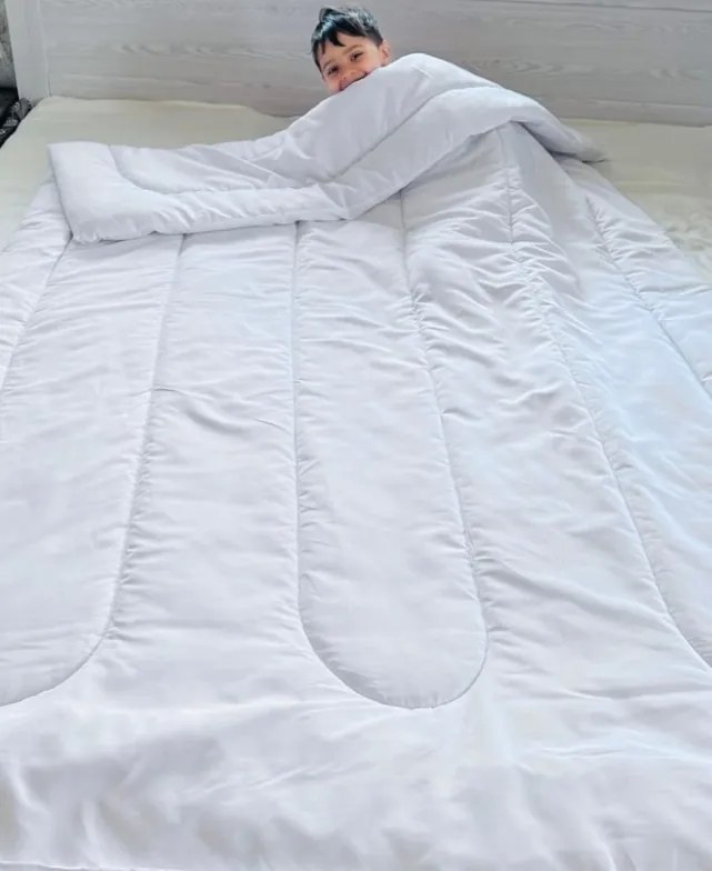 Egészéves steppelt paplan PEACH 140x200 cm, fehér