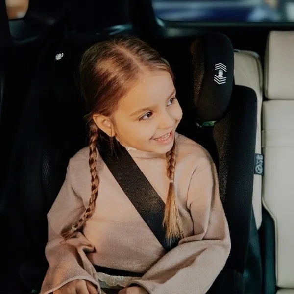 Lionelo - Autós gyerekülés IGO i-Size 100-150 cm fekete karbon