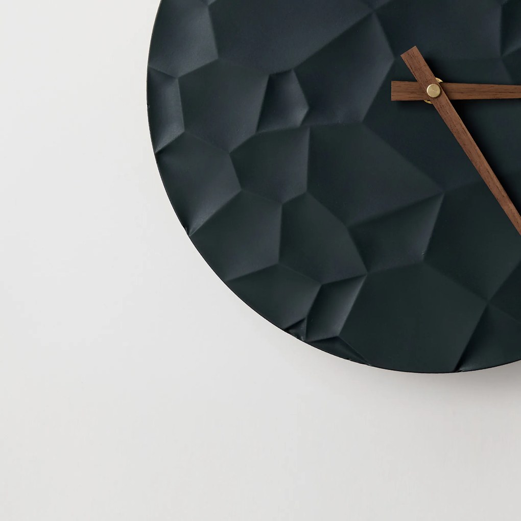 ODLITO Beton falióra Holdkráter – grafit (fekete) – 30 cm – barna mutatók