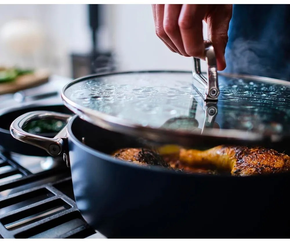 Serpenyő fedővel, kerámia felülettel ø 28 cm Space – Joseph Joseph