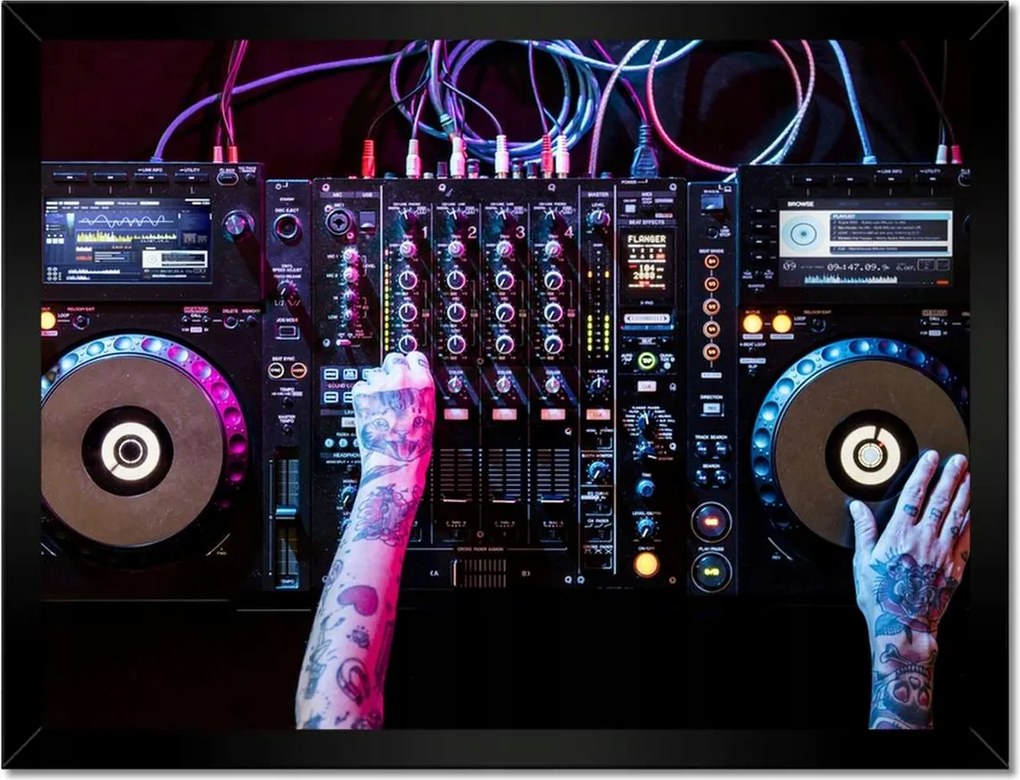 Poszterek keretben 40x30 Dj zenélő party
