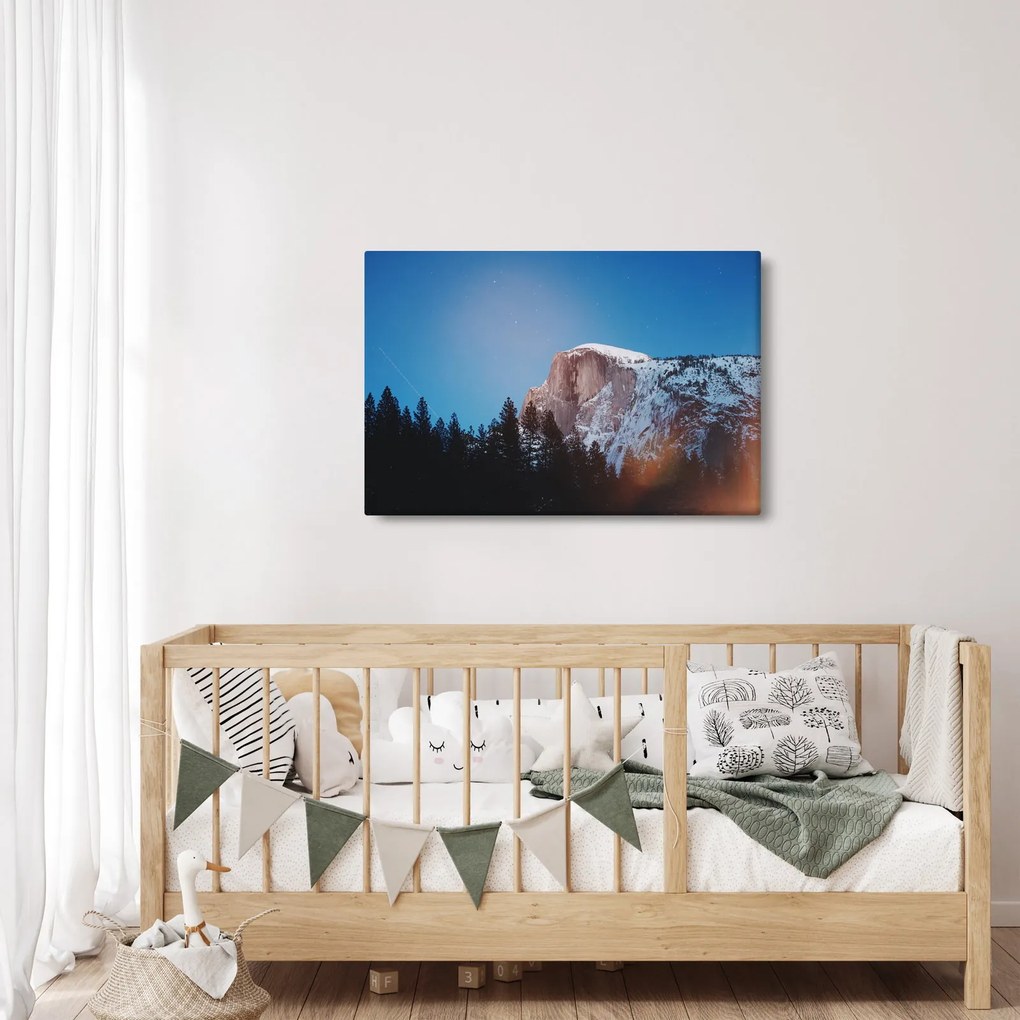 Kép - Éjszakai hegycsúcs (90x60 cm)