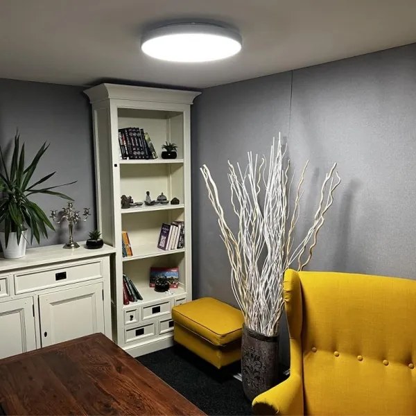 LED Dimmelhető mennyezeti lámpa LED/48W/230V 2700-6500K Wi-Fi Tuya + távirányító