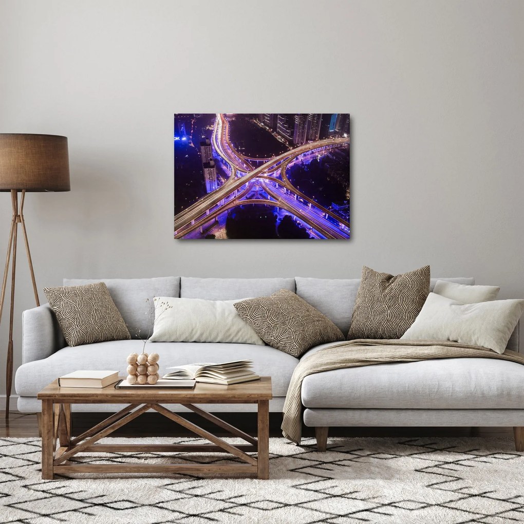 Egy kép egy nagy kereszteződésről éjjel (70x50 cm)