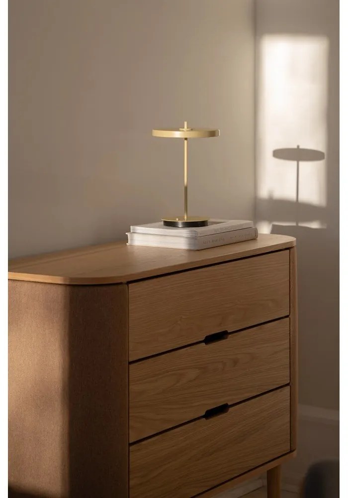 Világossárga fém LED asztali lámpa fém búrával (magasság 31 cm) Asteria Move – UMAGE