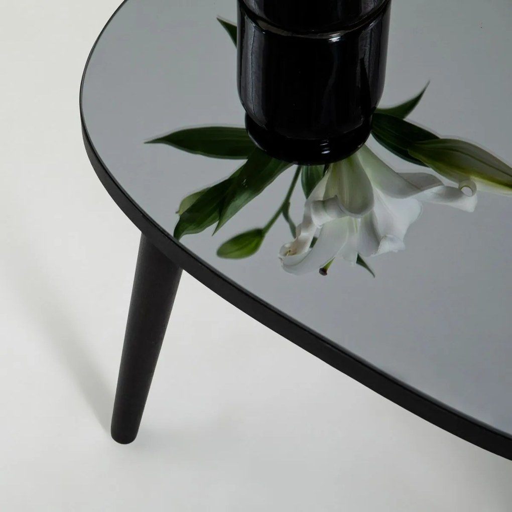 Gusto Black konferenciaasztal sötét üveggel