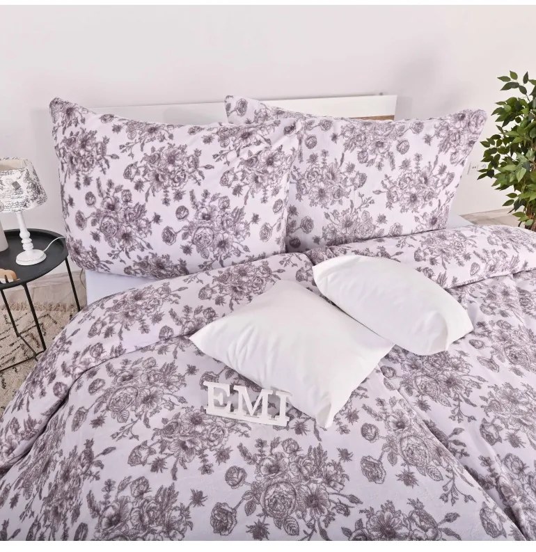 EMI Renna mikroplüss ágyneműhuzat, A standard egyszemélyes ágy szett tartalma: 1x 140x200 + 1x 70x90