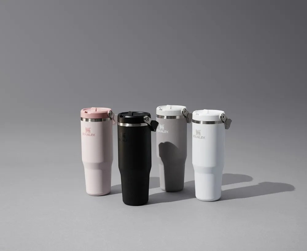 Világosszürke rozsdamentes acél termosz 600 ml IceFlow™ Flip Straw 2.0 Tumbler Ash – Stanley