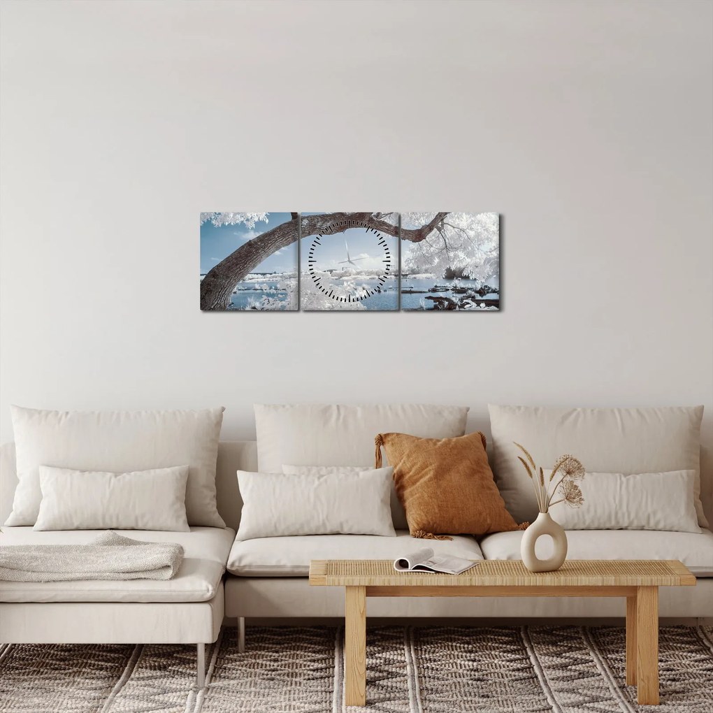 A víz mellett egy havas fa képe (órával) (90x30 cm)