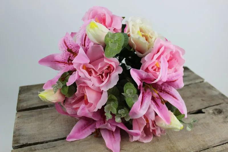 Rózsaszín csokor különféle művirágokból 45cm