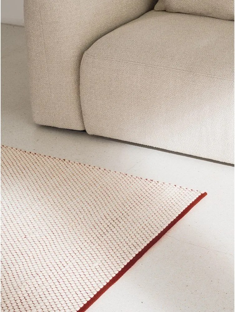 Piros-bézs kézi szövésű gyapjú szőnyeg 140x200 cm Lenu – noo.ma