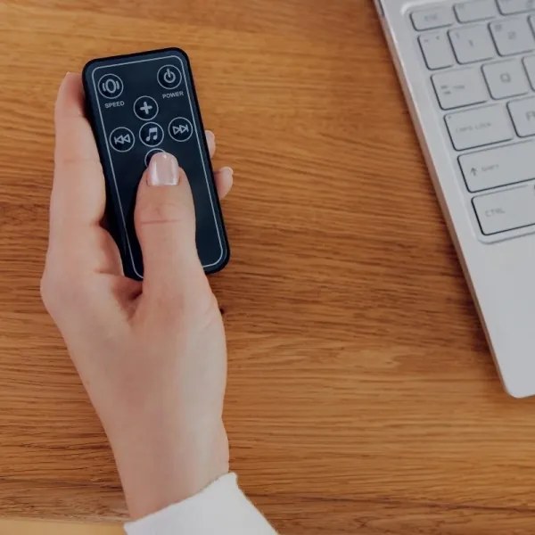 Lionelo - Zenélő babahinta RIO 4xC bézs latte + távirányító