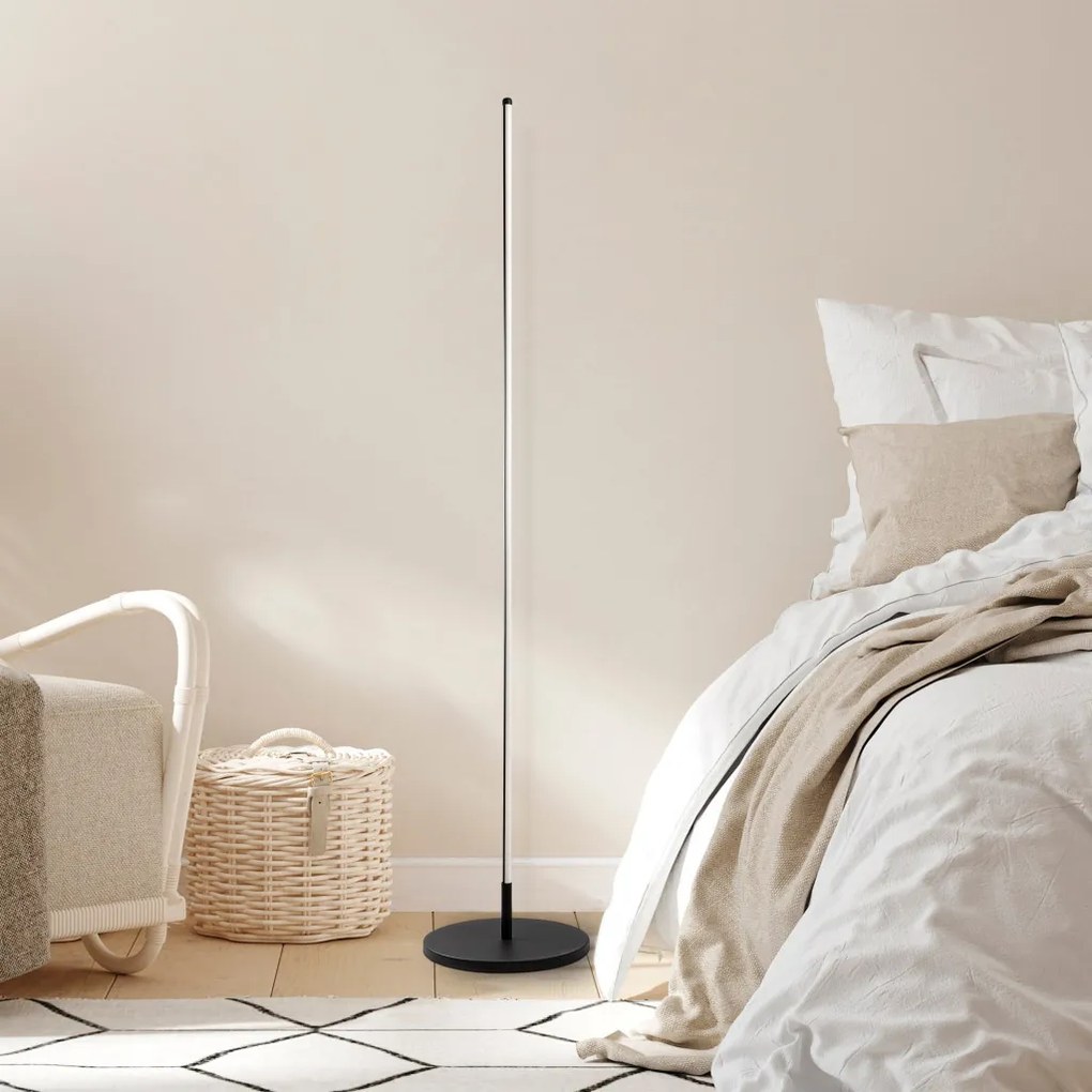 Only 13317 fekete fém LED állólámpa