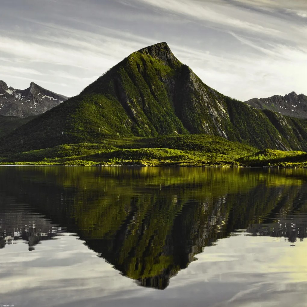 Poszter 40x40cm Hegyvidék a tengerparton 2, Assaf Frank