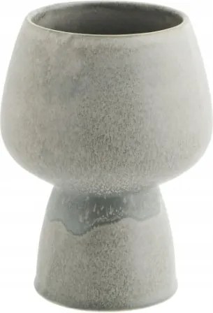 Lucy kő kaspó, Madam Stoltz