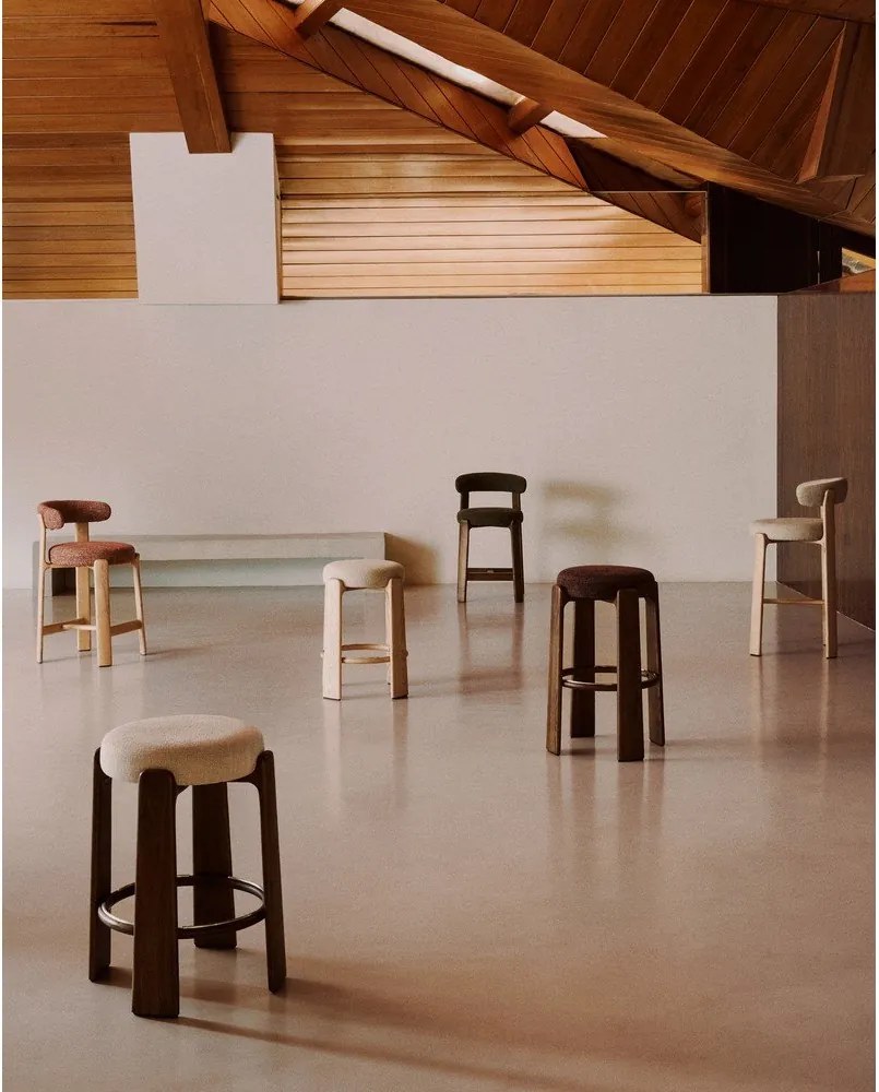 Barna-sötét natúr színű kőrisfa bárszék (ülésmagasság 65 cm) Granite – Kave Home